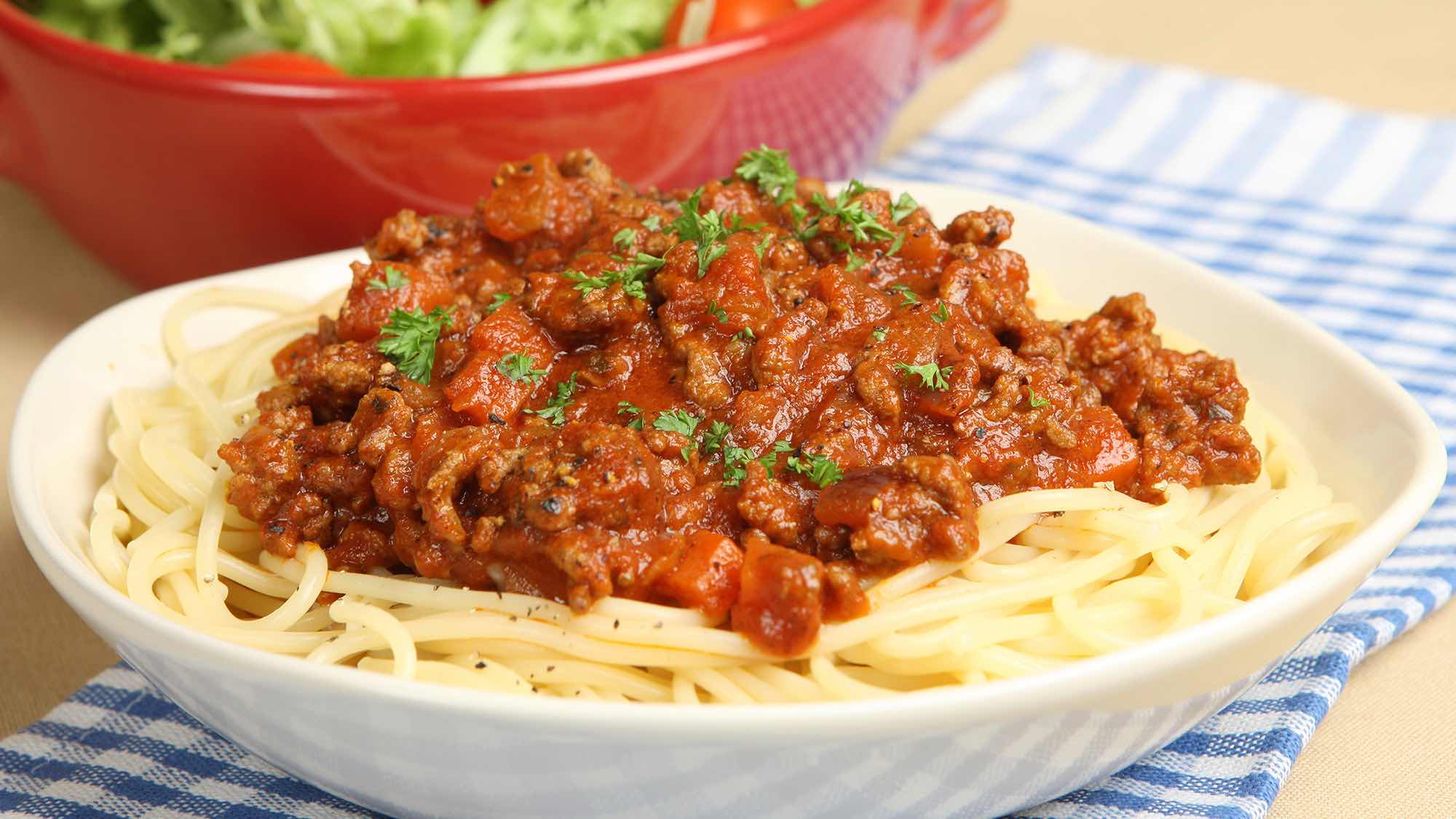 spaghettis_a_la_bolognaise_2000x1125